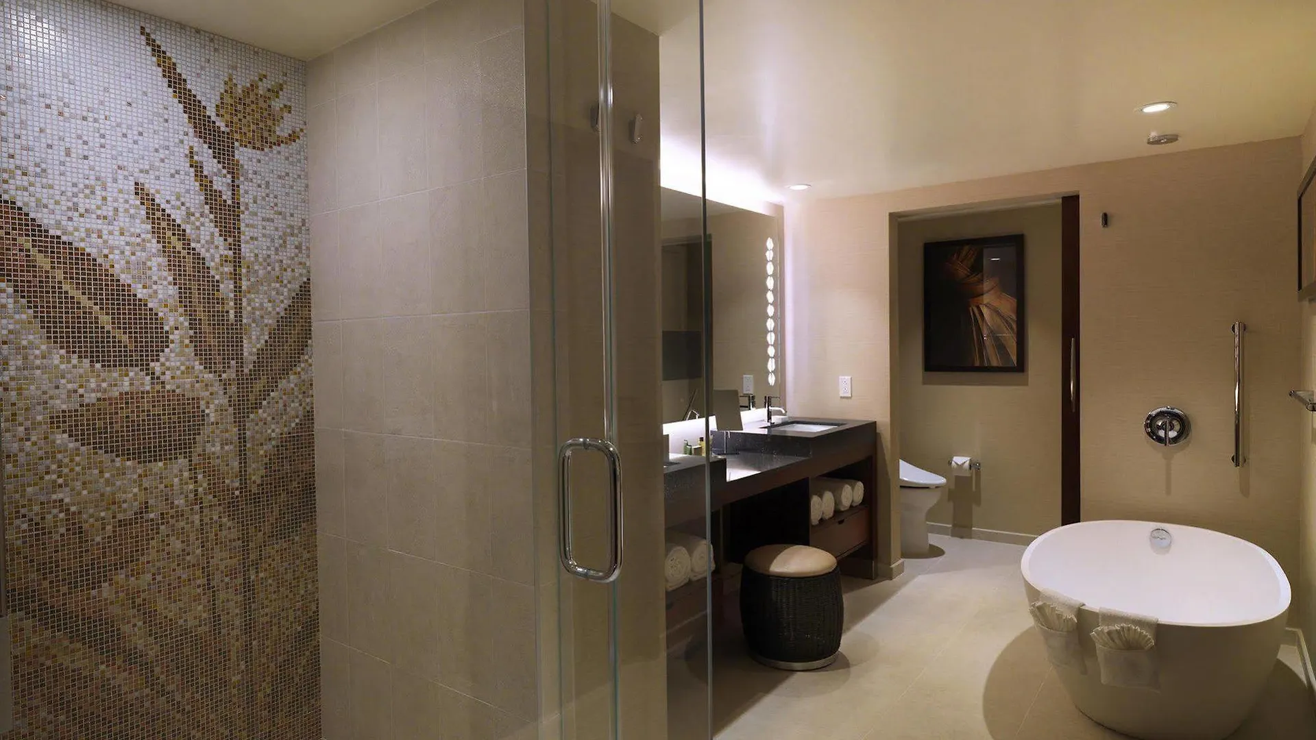 Hilton Grand Vacations Club Hokulani Waikiki Honolulu Hotel Resort