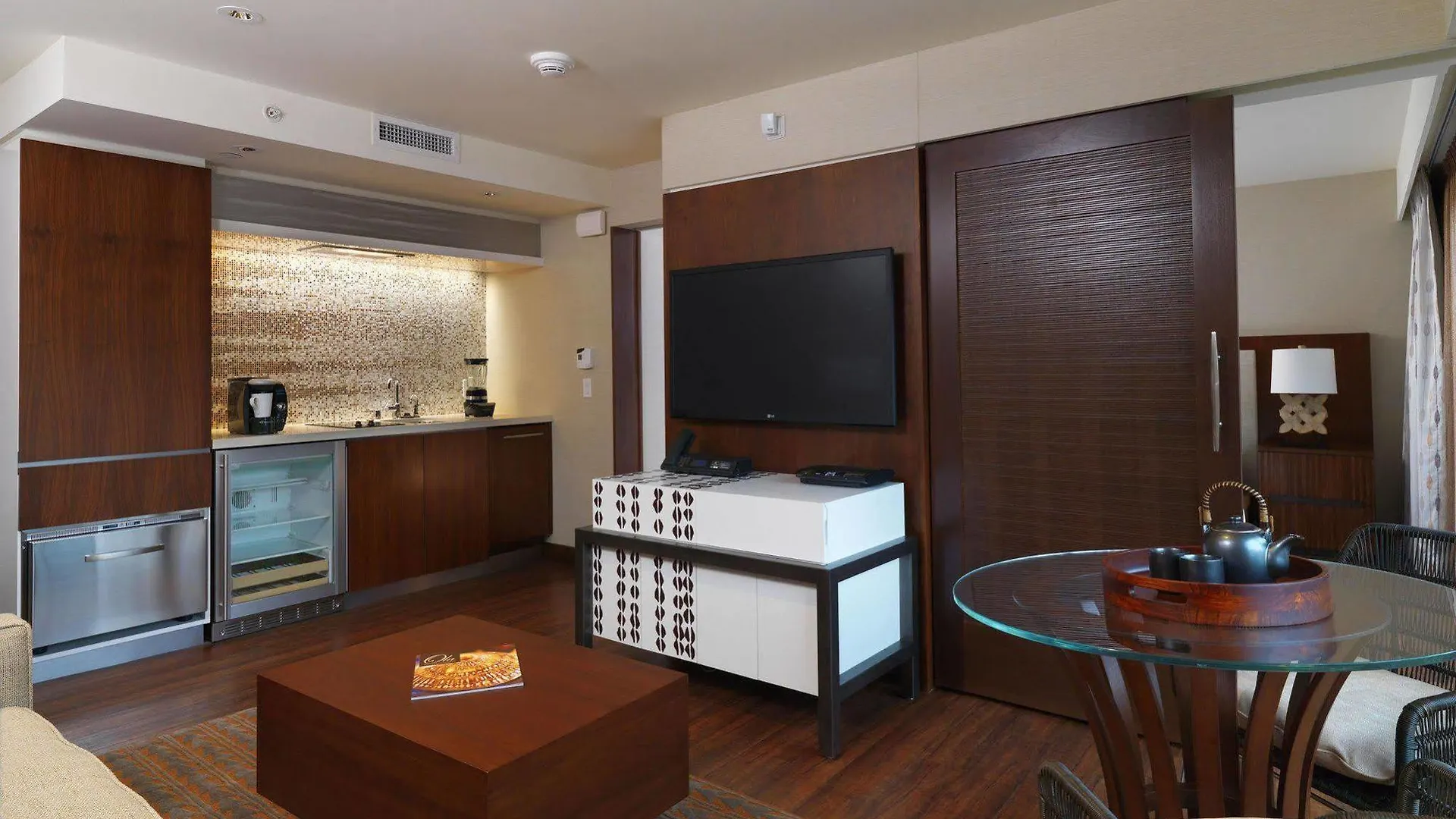 Hilton Grand Vacations Club Hokulani Waikiki Honolulu Hotel